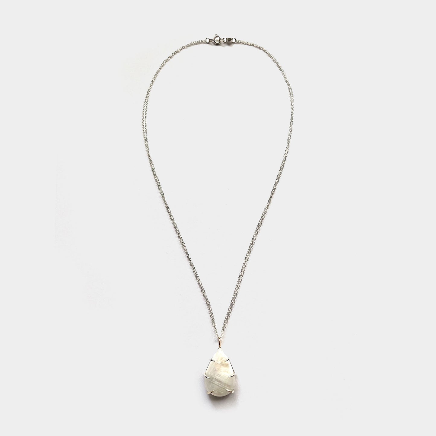 Pinch Necklace